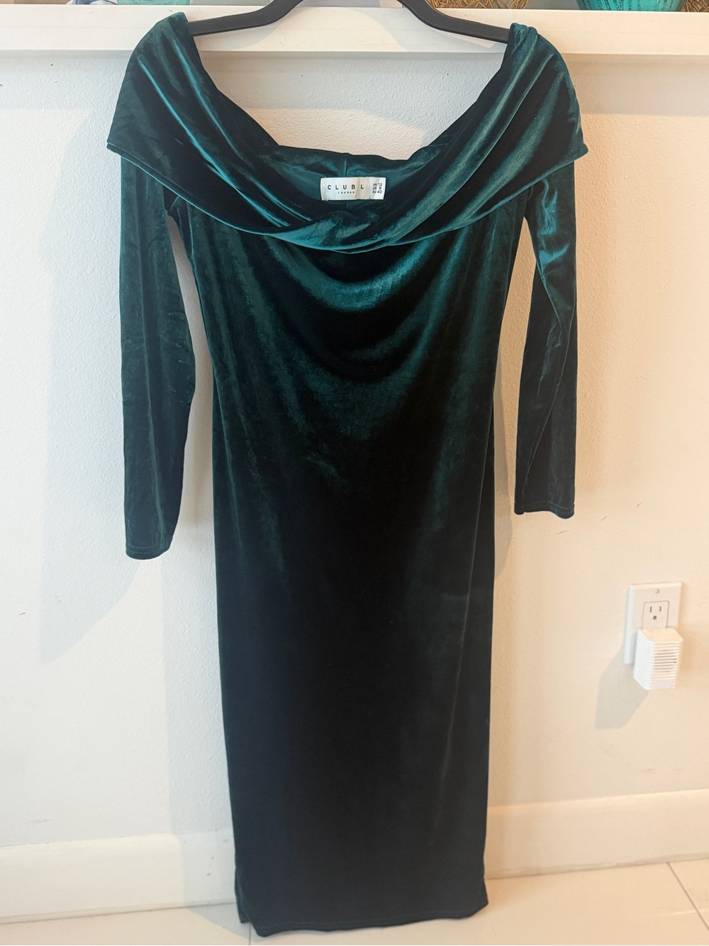 Club L London Dark Green Velvet Off-Shoulder Long Sleeve Midi Dress